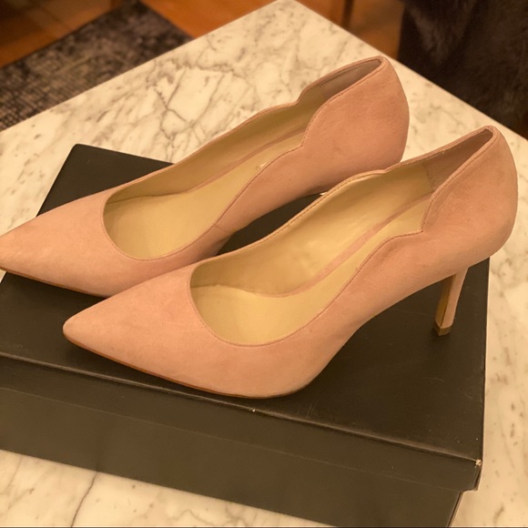 Blush Suede pumps - Picture 1 of 4